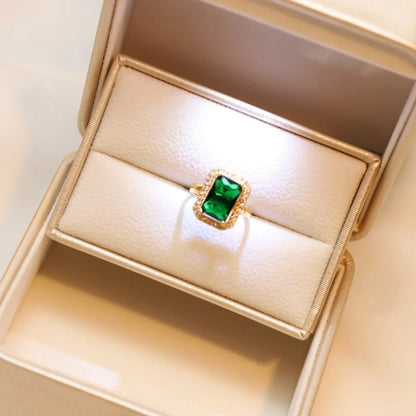 Luxury Emerald Green Stone Jewelry Set with Zircon Earrings & Ring